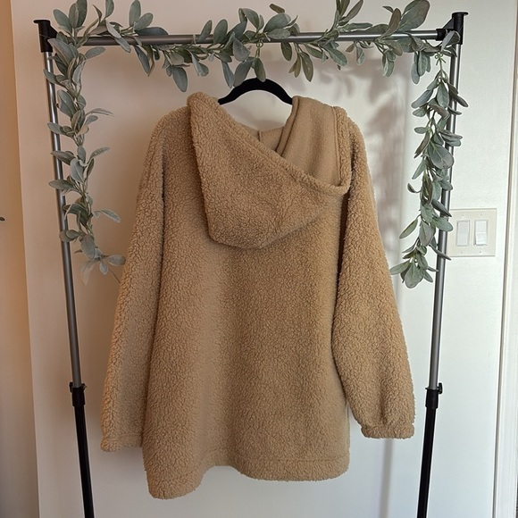 UGG Koolaburra Sherpa - Picture 6 of 7